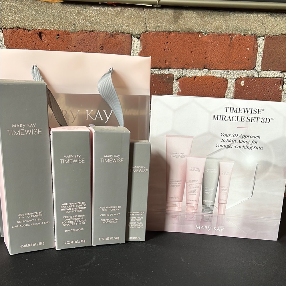 Mary Kay TimeWise Miracle Set 3D